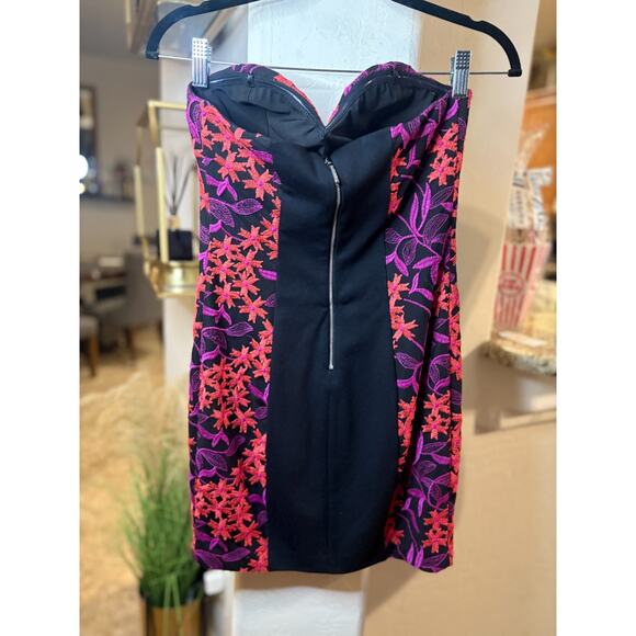 GUESS Bestia Strapless Sweetheart Neck Dress Size Small 0-4 - Picture 3 of 5